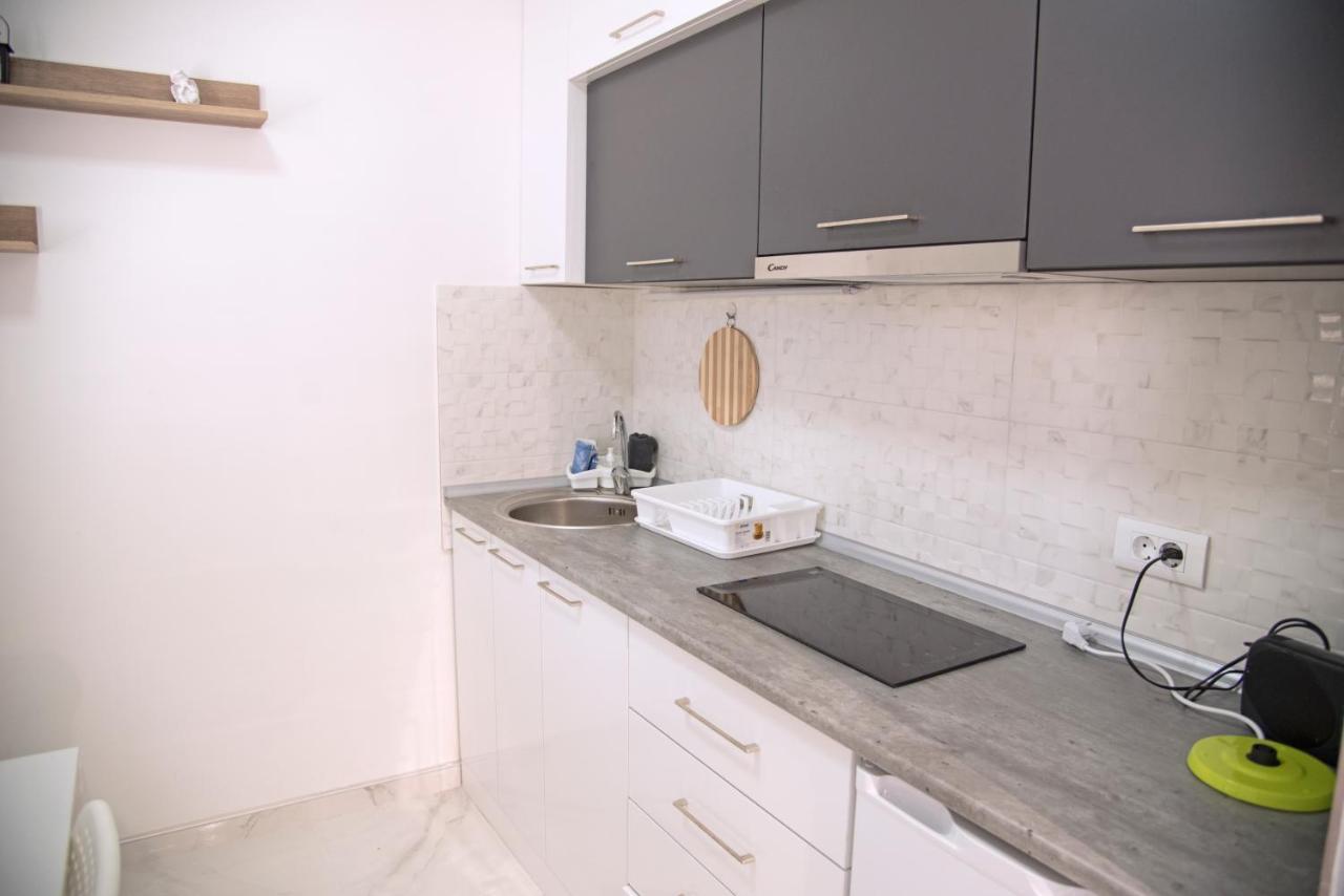 אוהריד All Seasons Apartments מראה חיצוני תמונה